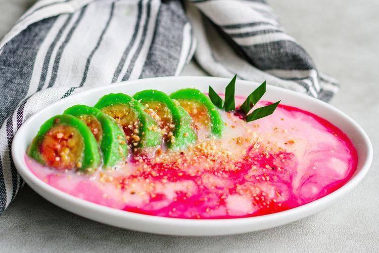 Resep Es Pisang Ijo, Dessert Manis Segar Khas Makassar Resep Es Pisang Ijo, Dessert Manis Segar Khas Makassar