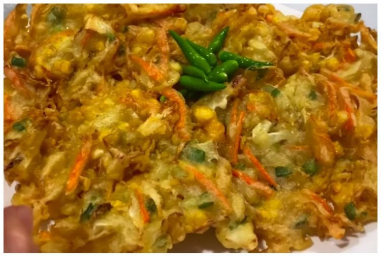 Tanpa tambahan margarin, ini cara bikin bakwan sayur makin gurih dan ...