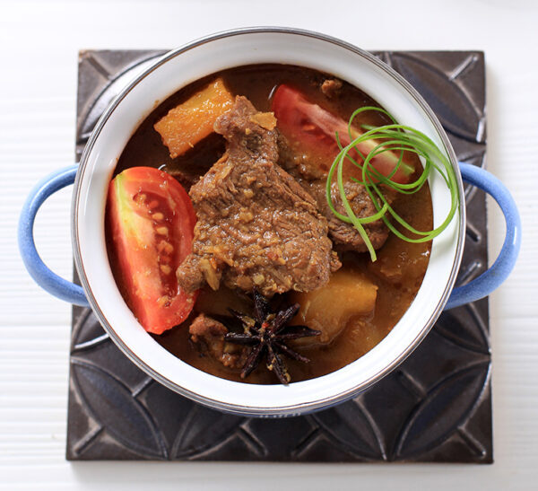 Resep Semur Daging Betawi (Manis Gurih Legit, Bikin Nagih)